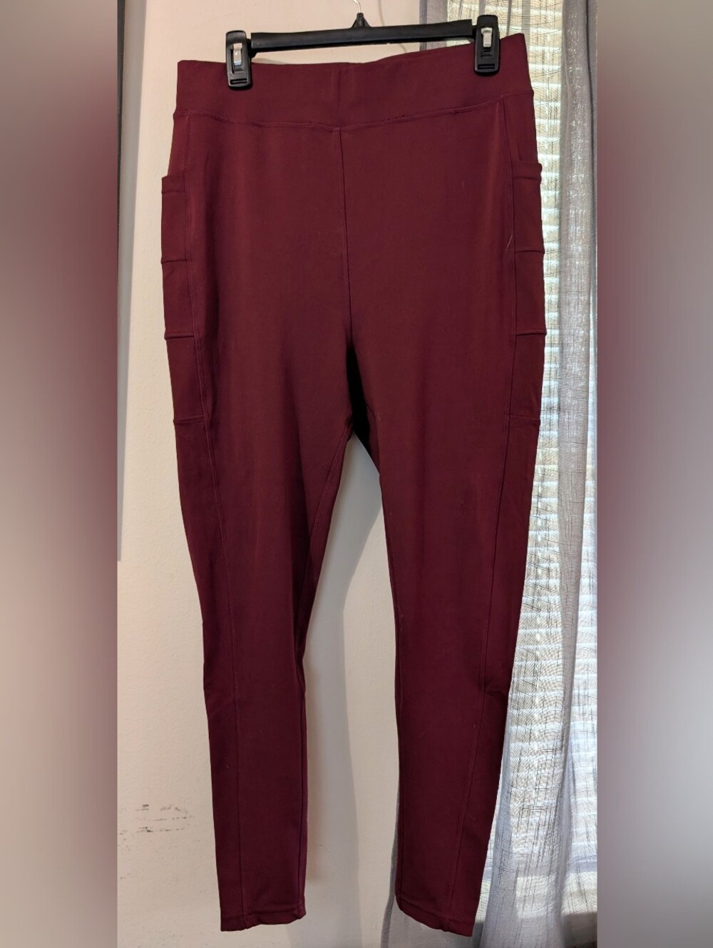 NWOT Pop Fit Leggings with Pockets Burgundy Maroon Size 2XL
